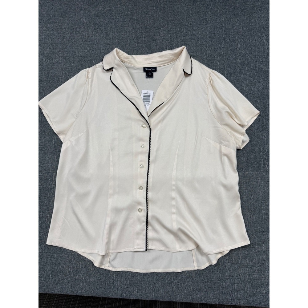 Torrid Retro Chic Pristine Ivory Challis Button Front Shirt Black Trim 1X 14-16